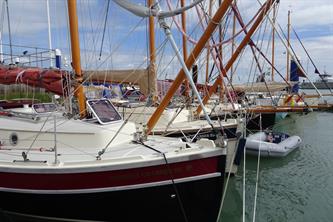 A great deal of string at Cowes